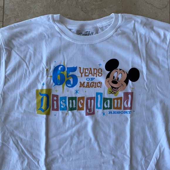 Disneyland 65th Anniversary Unisex T-shirt size L - Picture 6 of 8